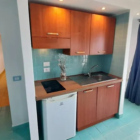 Ξενοδοχείο με διαμερίσματα Elianto