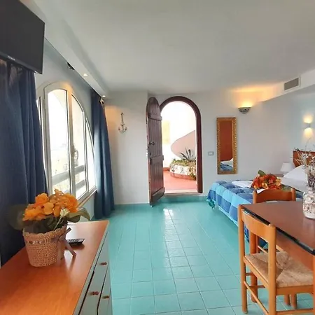 Elianto Aparthotel 2*