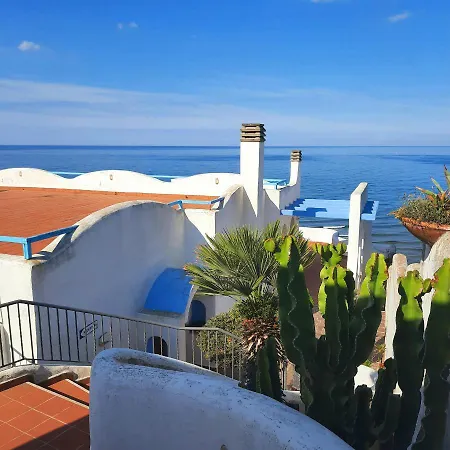 Elianto Aparthotel 2*
