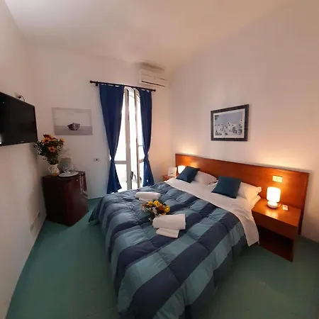 Elianto Aparthotel 2*