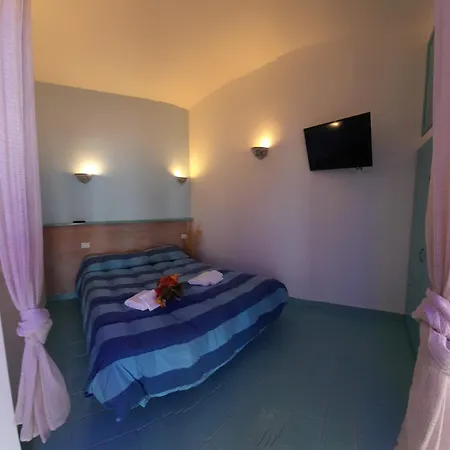 Casa Vacanze Elianto Aparthotel 2*